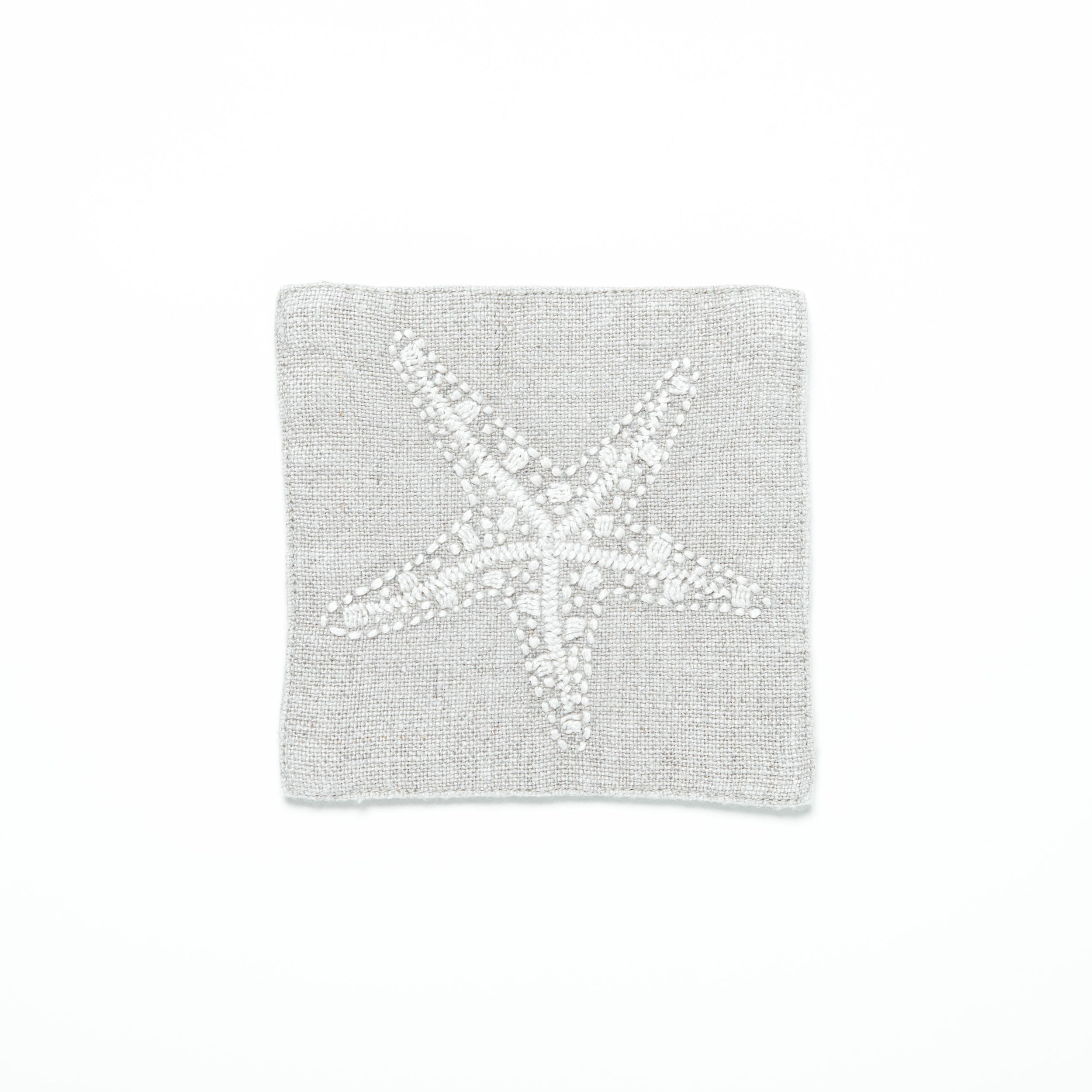 Petal Placemat Cream Table Linens by Artha Collections