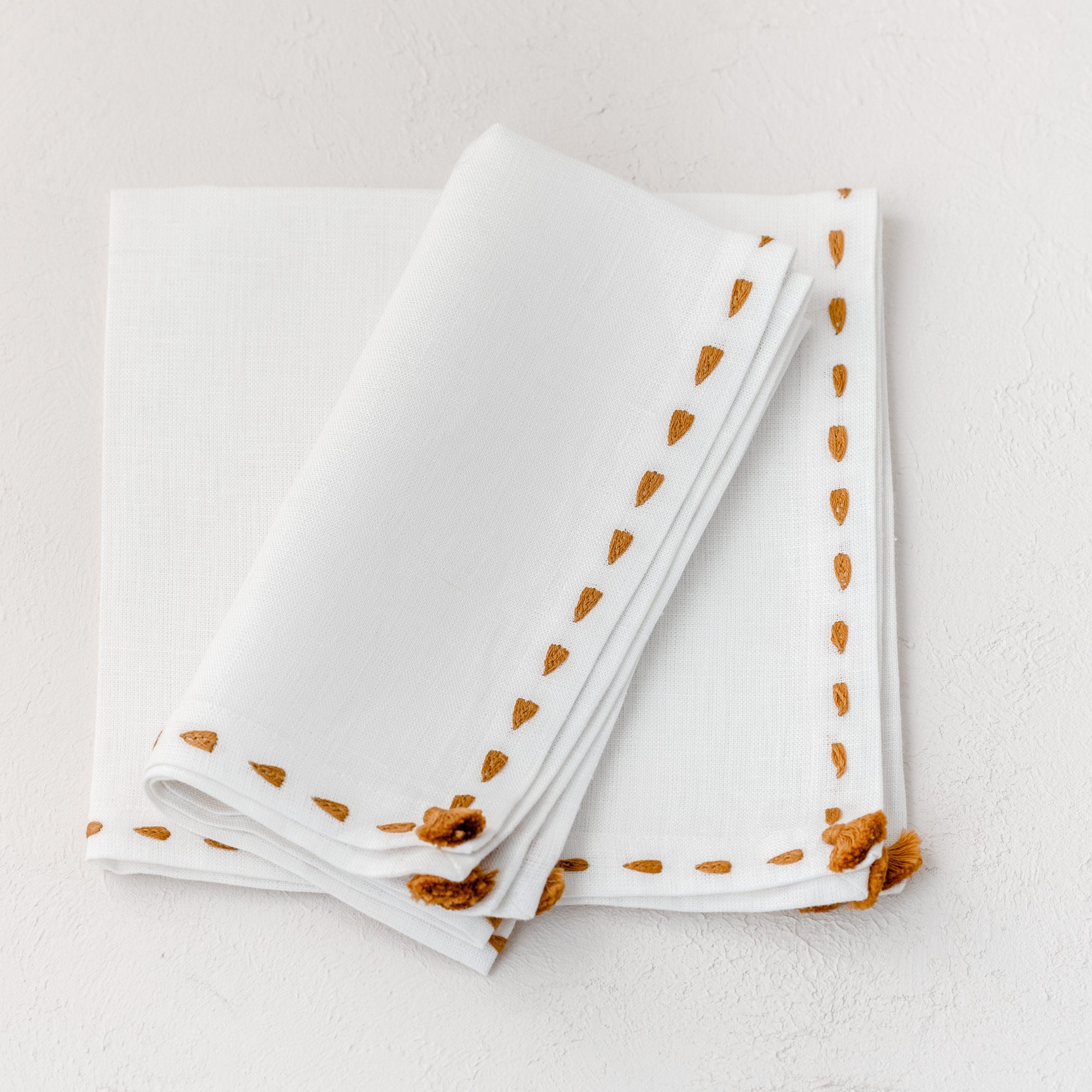 Alexandria Cloth Dinner Napkins in Saffron Yellow - Pearl & Maude Home