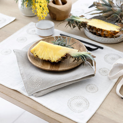 Linen placemats and napkins table decor by artha collections